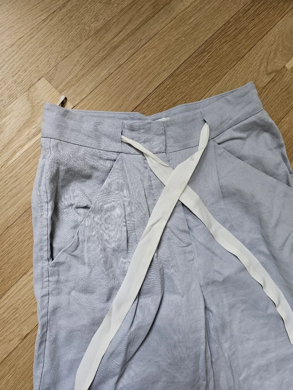 Aritzia Wilfred Allant Linen Blend Ashen High Waist Cropped Trousers